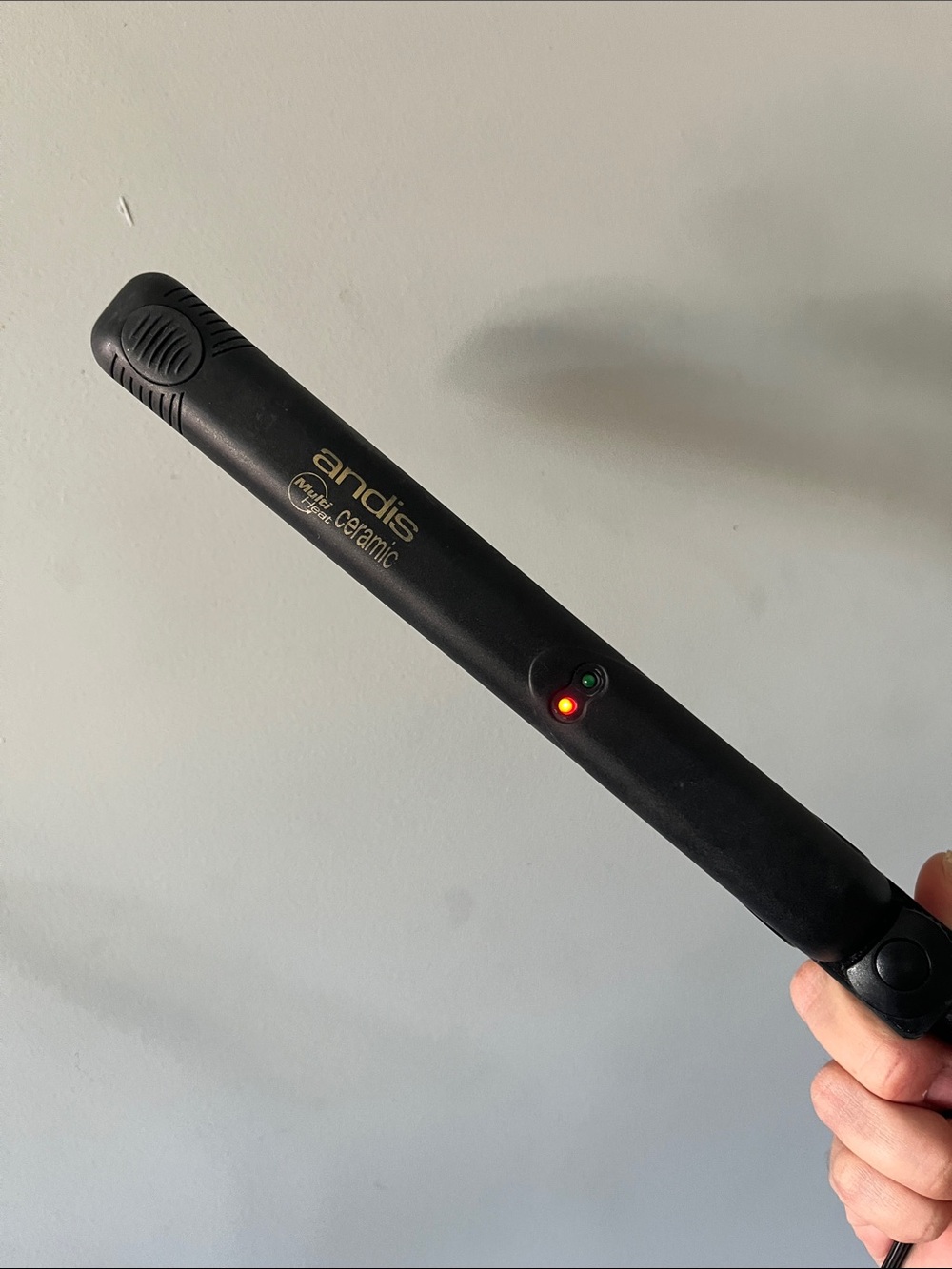 Andis flat iron Black Ceramic Flat Iron Hair Straightener with Indicator Lights